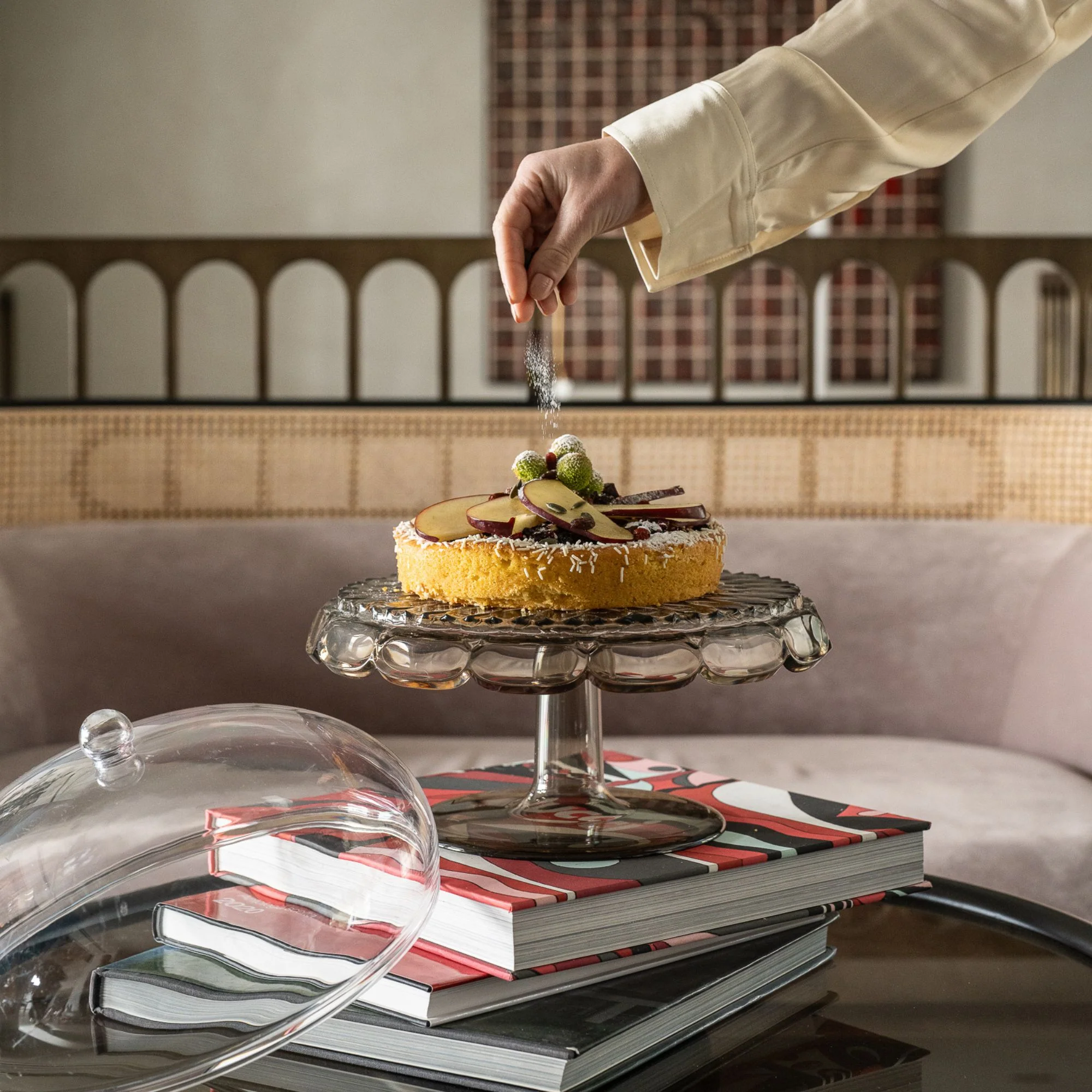 CAKE STAND WITH DOME "VANITY" - Image 29