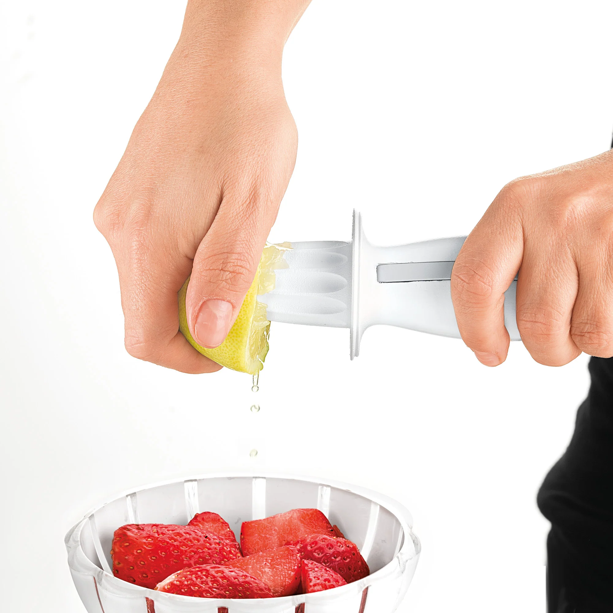 LEMON JUICER AND ZESTER 'SQUEEZE&GRATE' "PREPARATION" - Image 3