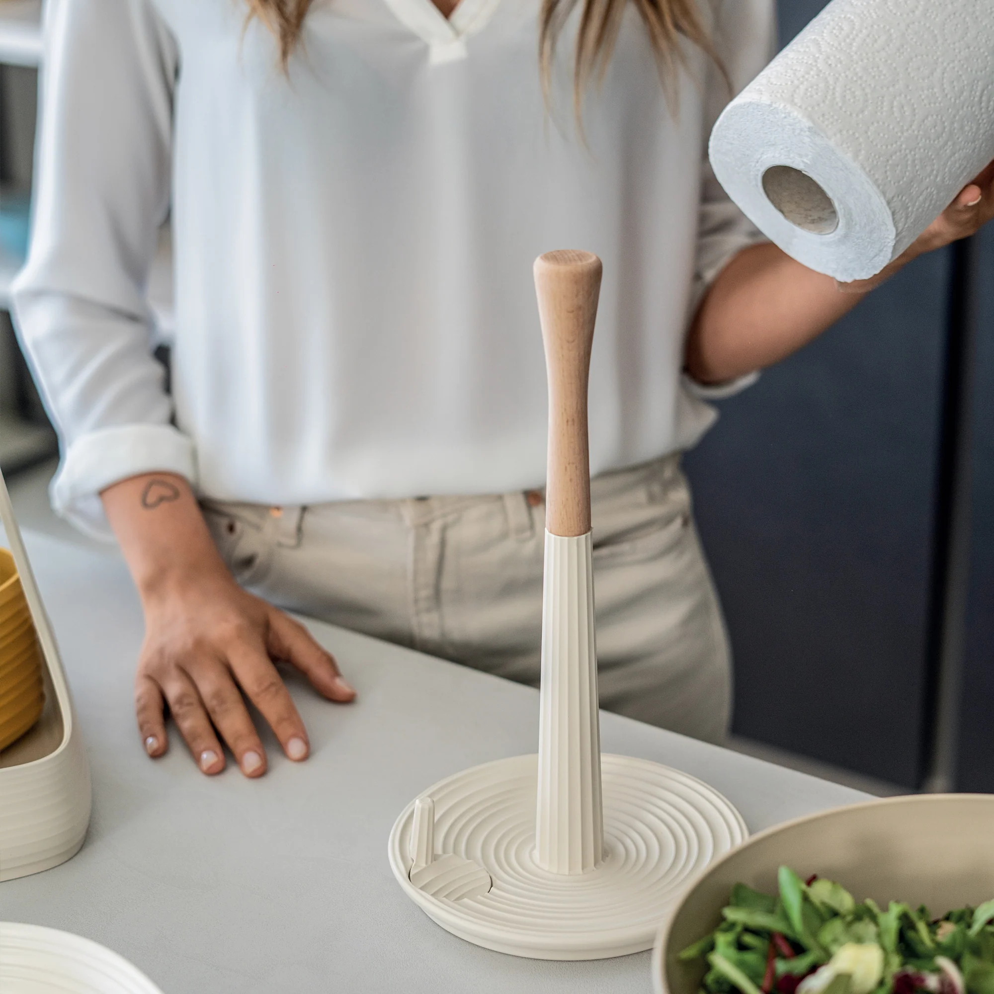 UNIVERSAL KITCHEN ROLL HOLDER 'ROLL&TEAR' "TIERRA" - Image 3