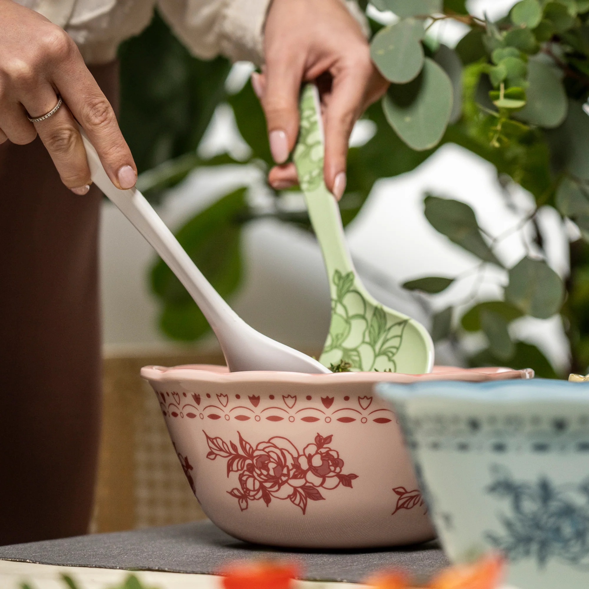 SALAD SERVERS "JOSEPHINE" - Image 4