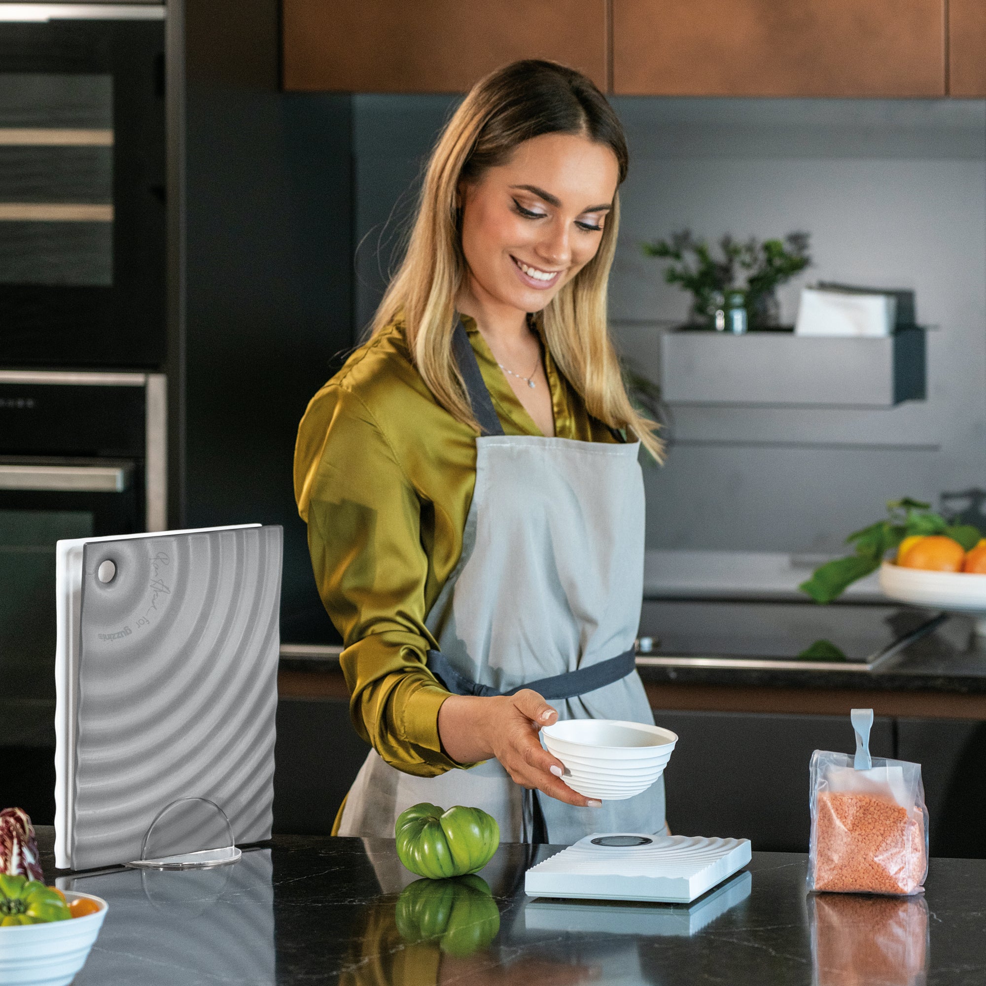 SET 2 CUTTING BOARDS WITH BASE "ICONS" - Image 9